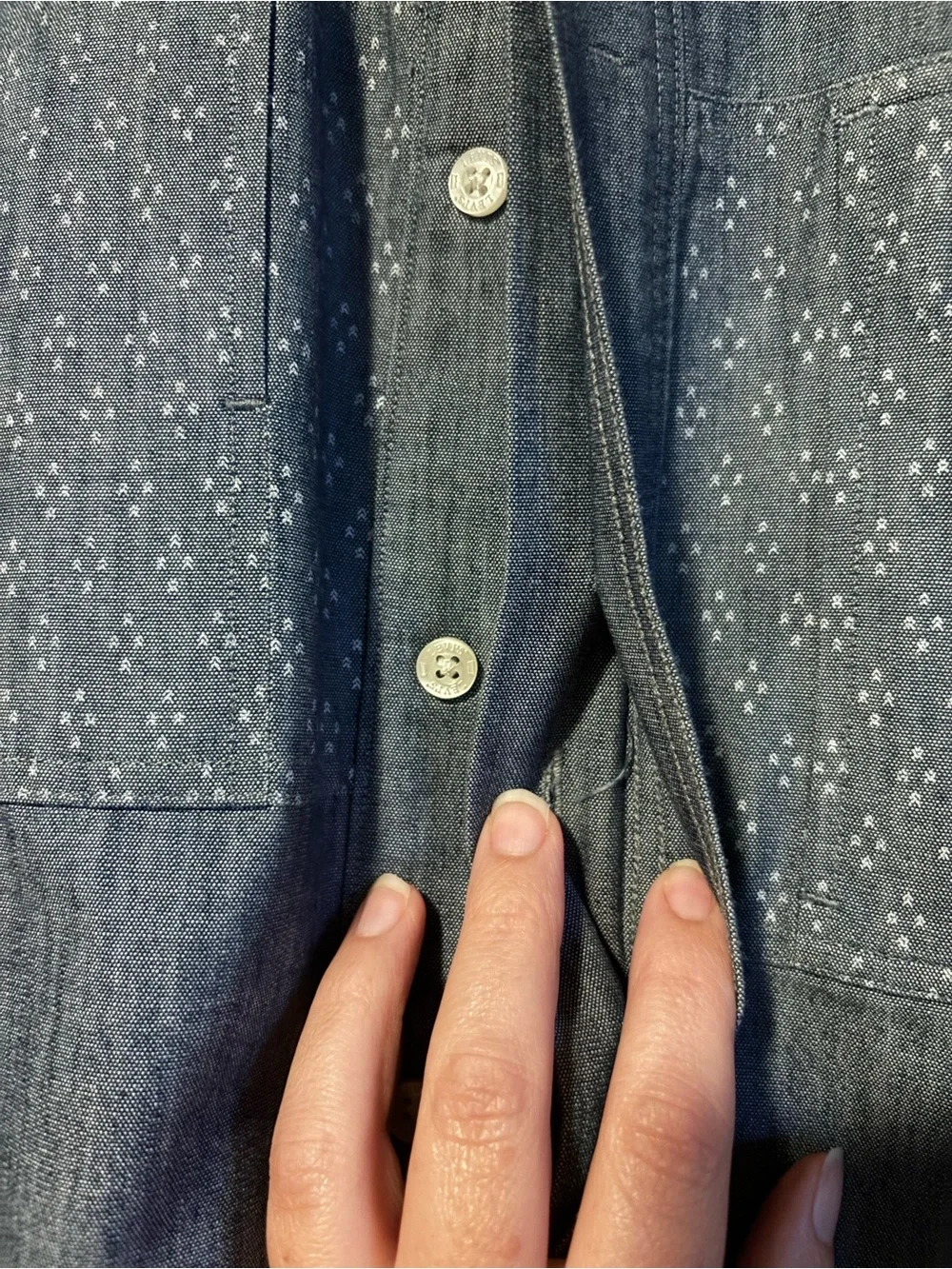 Levi's Light Blue Chambray Button-Down Shirt with Subtle Stitch Detail